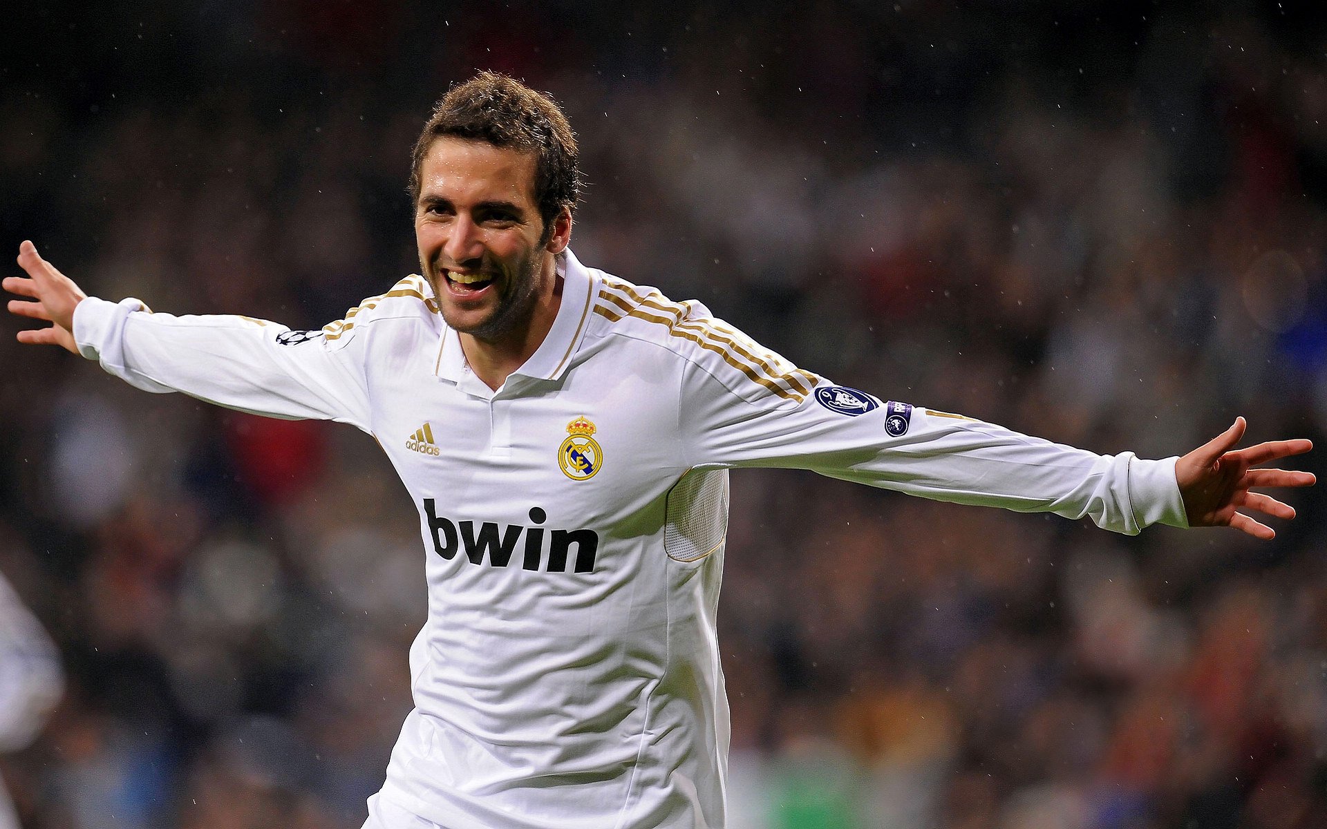 拜仁客场轻取三分！罗本助攻齐奥特进球，拜仁客场轻取三分!罗本助攻齐奥特进球了吗